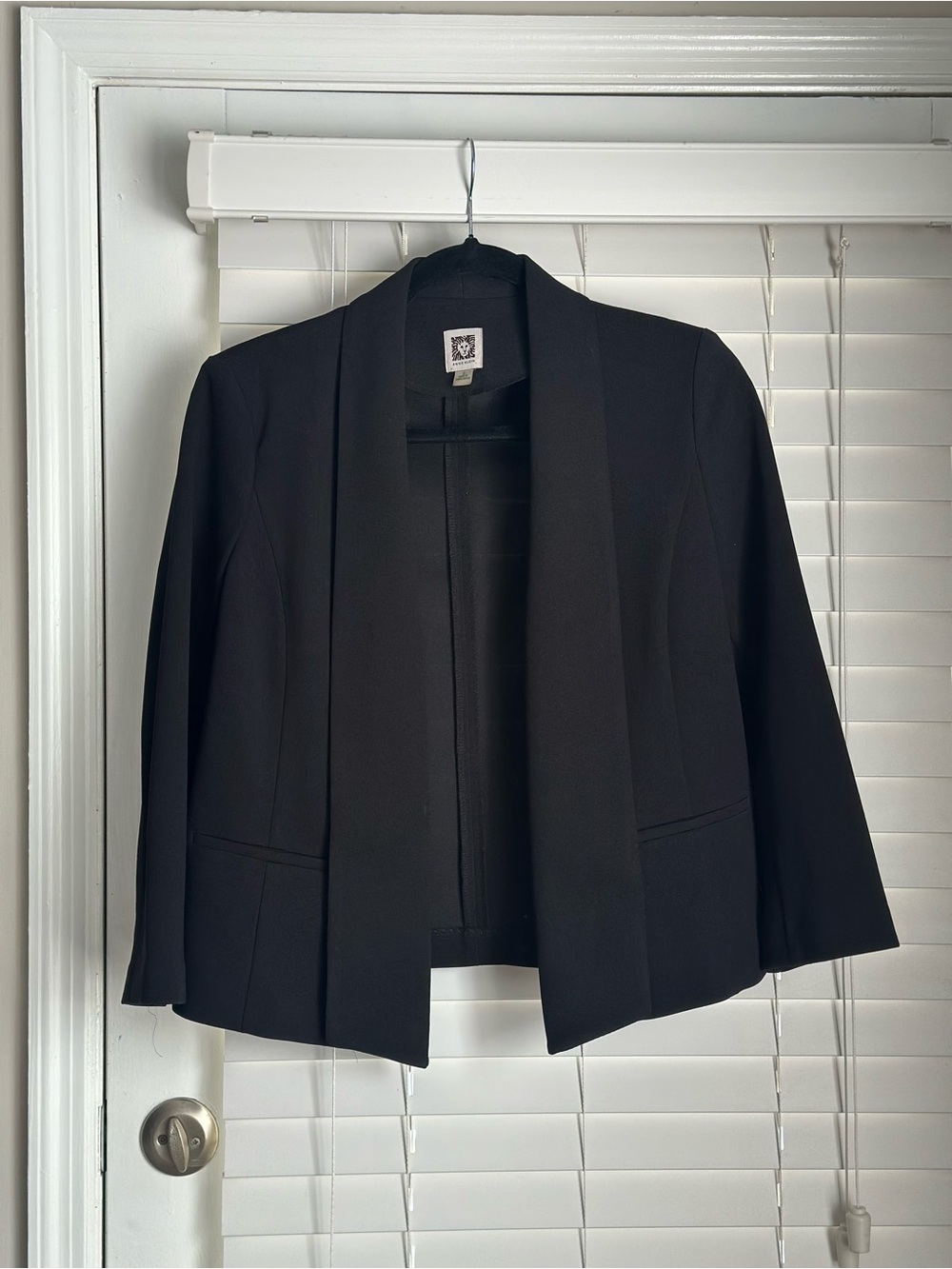 Anne Klein Black Open-Front Cropped Blazer